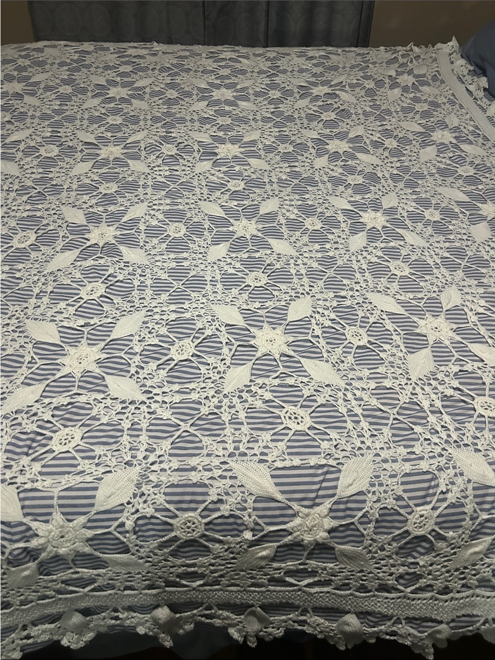 White Crochet Lace table c cloth - Classic Decorative Coverlet